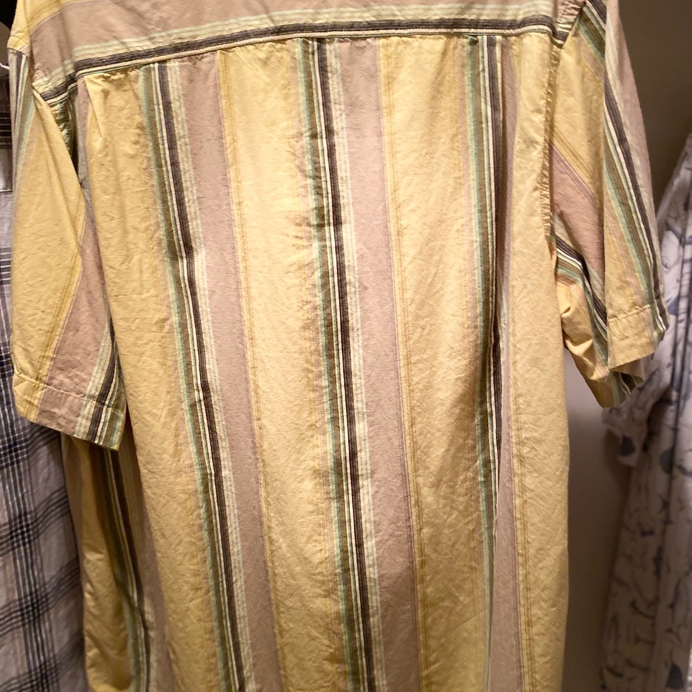 Columbia XL Yellow and Green Men's retro Shirt